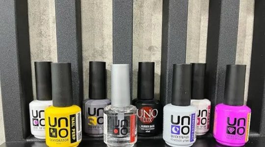 Uno Base Coat